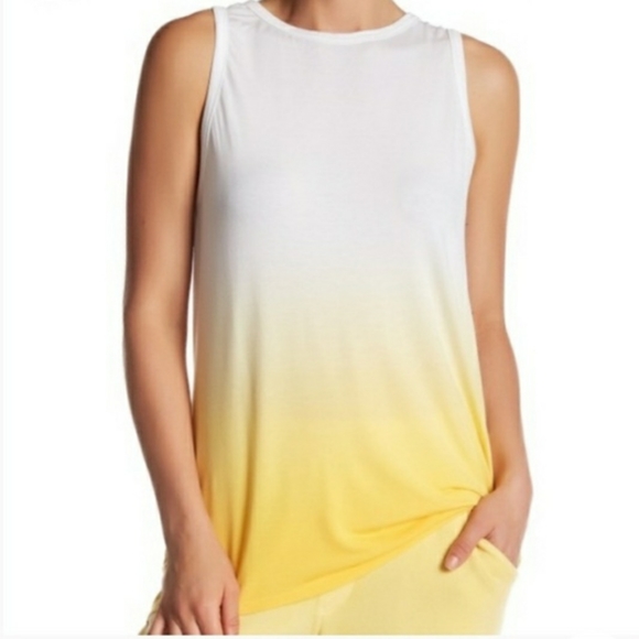 Peace Love World Natasha Top NWOT - Picture 2 of 5